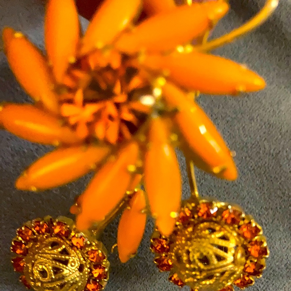 Brooch